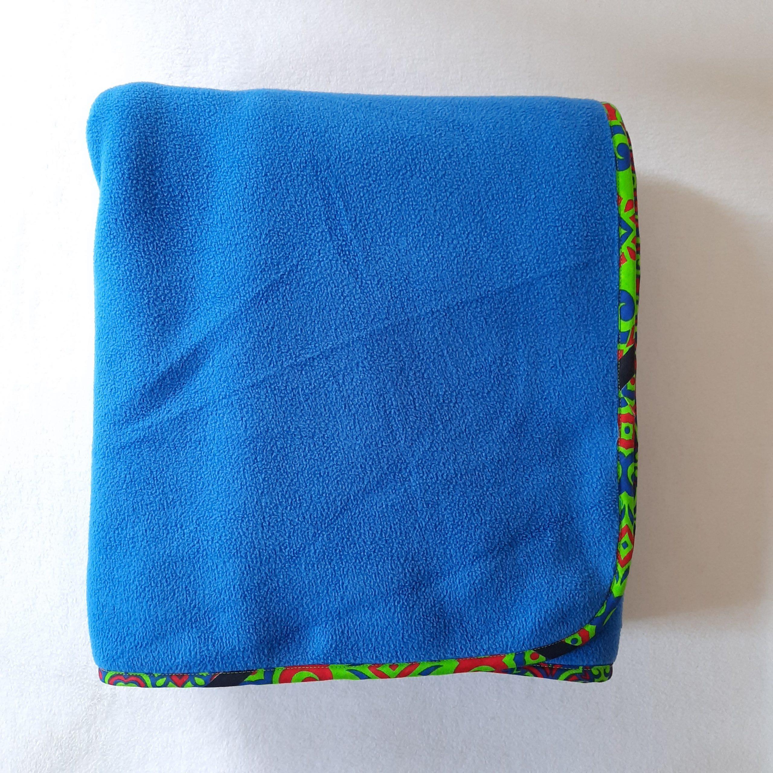Kerubo Border Fleece Blanket