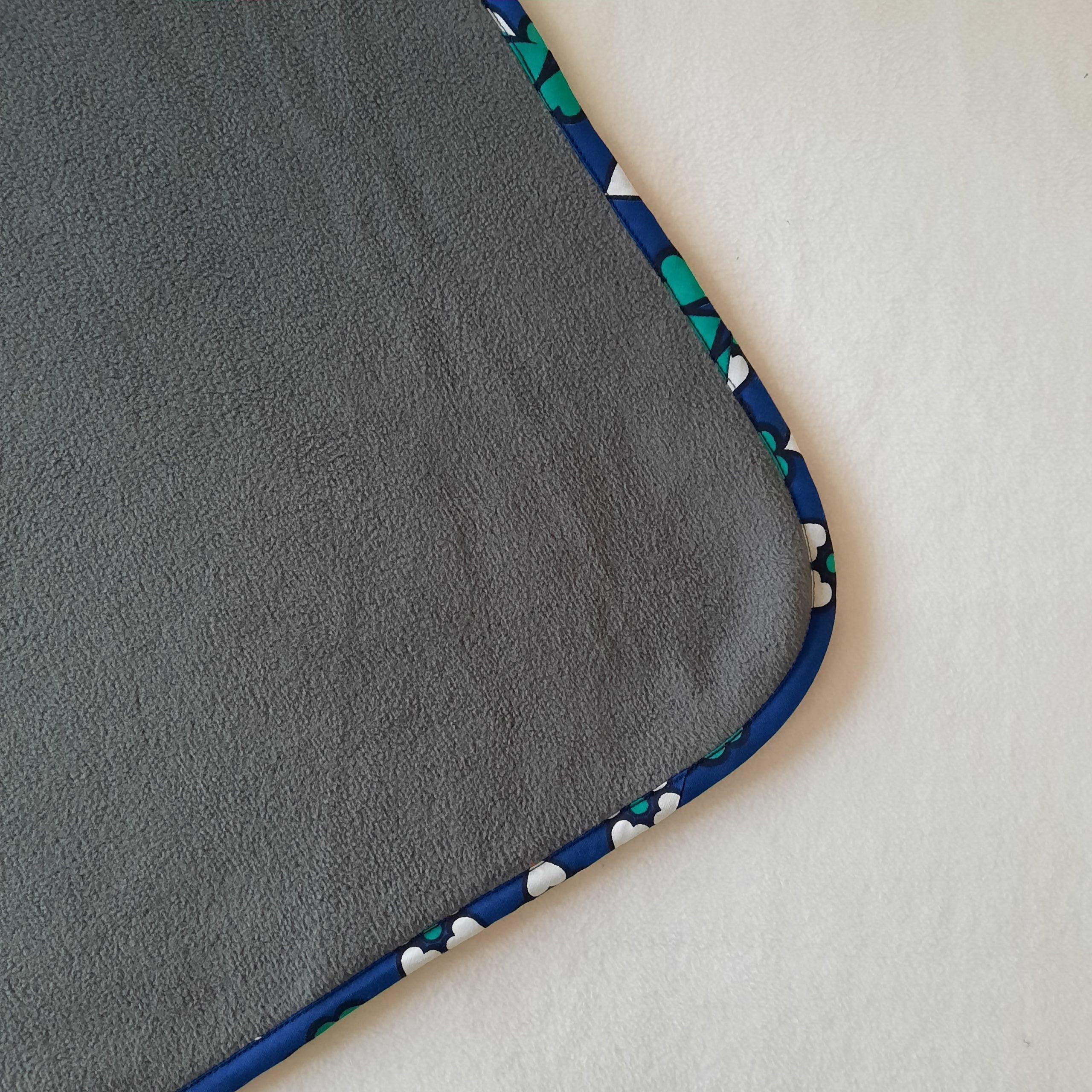 Kioko Border Fleece Blanket