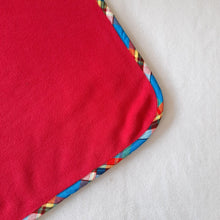 Load image into Gallery viewer, Shugu Border Fleece Blanket