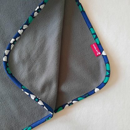Kioko Border Fleece Blanket